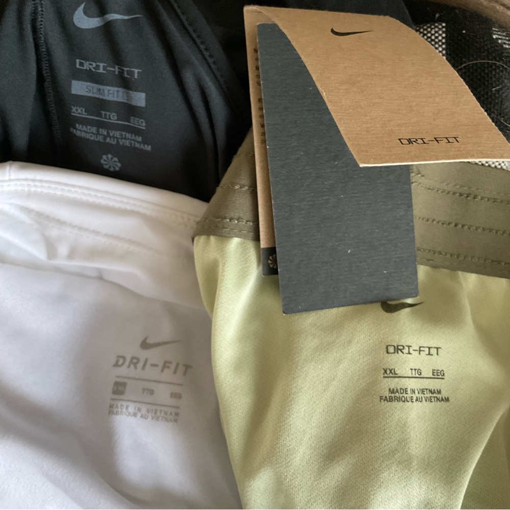 Nike Women’s Size XXL Training/Running lot NWT (A1) - Picture 10 of 12